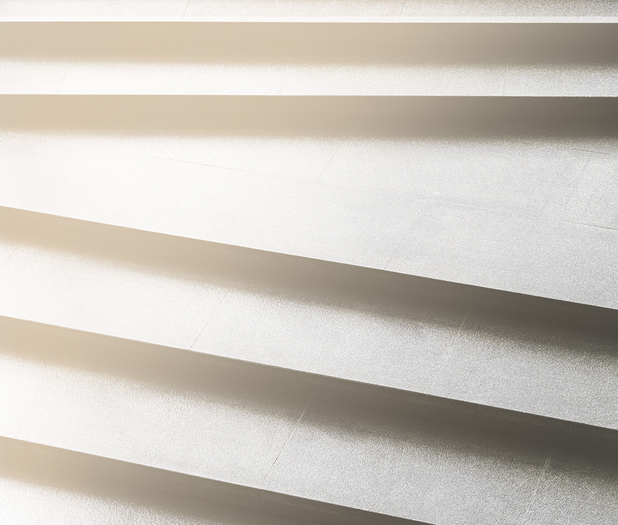 ESTIGINTO service scene illustration